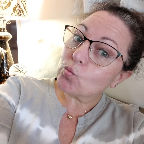 Meet your Posher, Rhonda - Picture 6 of 7